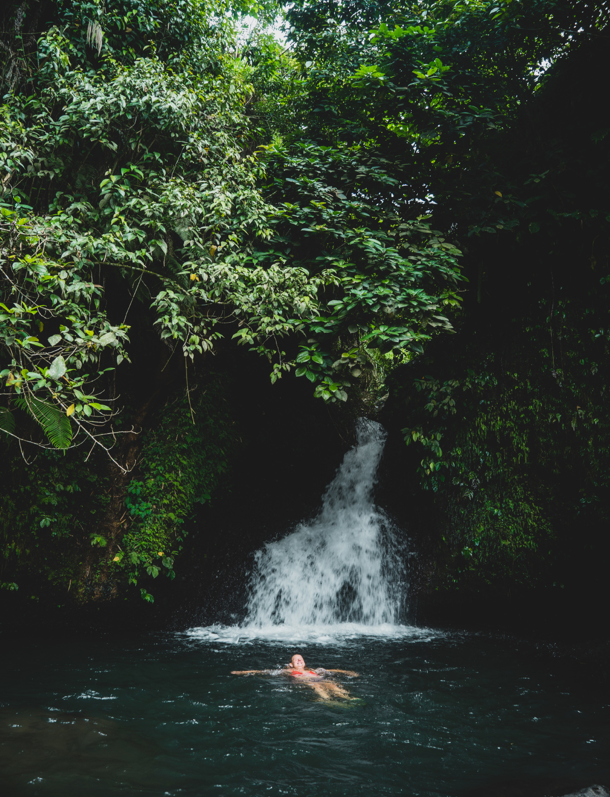 Air Terjun Sarang Walet Desa Wisata Tetebatu, NTB
