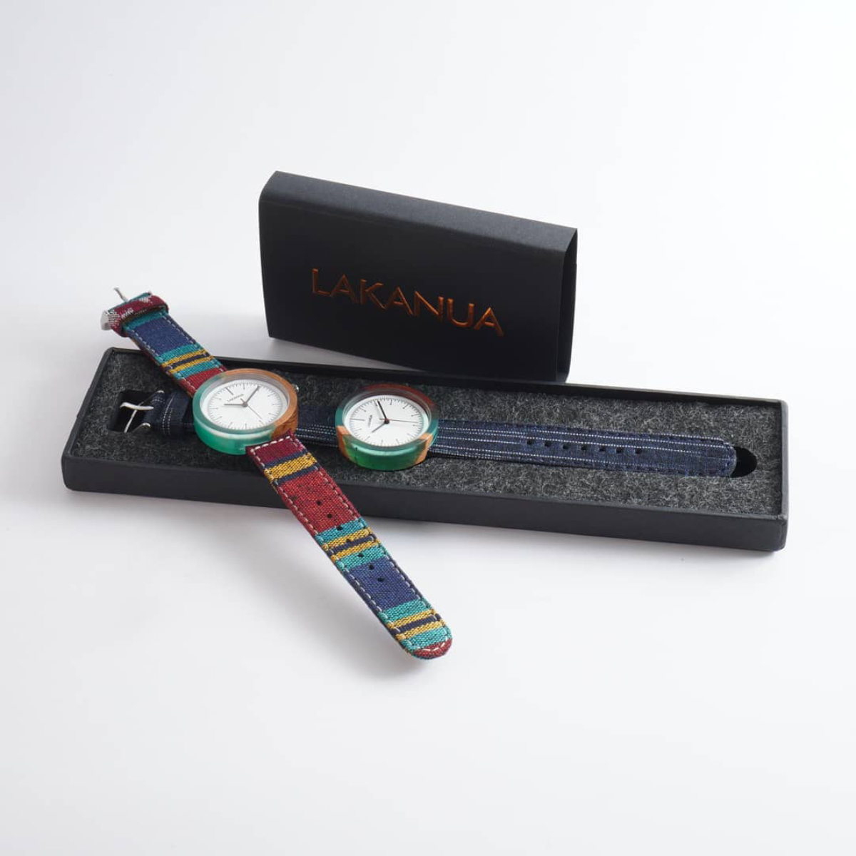 Jam tangan dari kayu daur ulang Lakanua