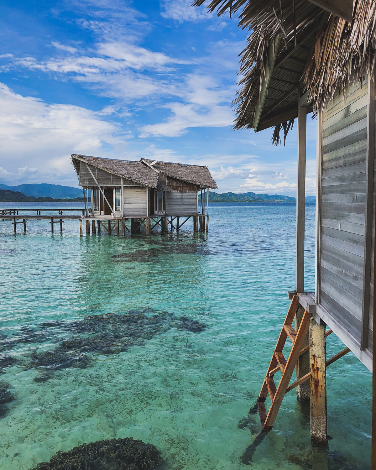 احصل على المتعة الصيفية في هذه الفيلات والبنغلات المائية في إندونيسيا