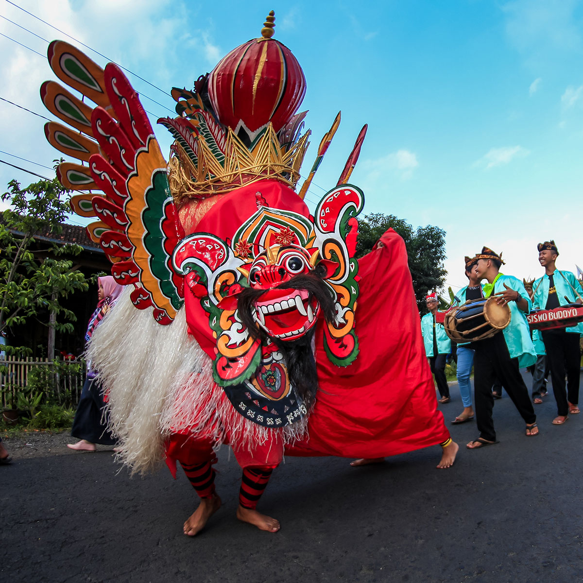 Tradisi Barong Ider Bumi desa wisata Osing Kemiren