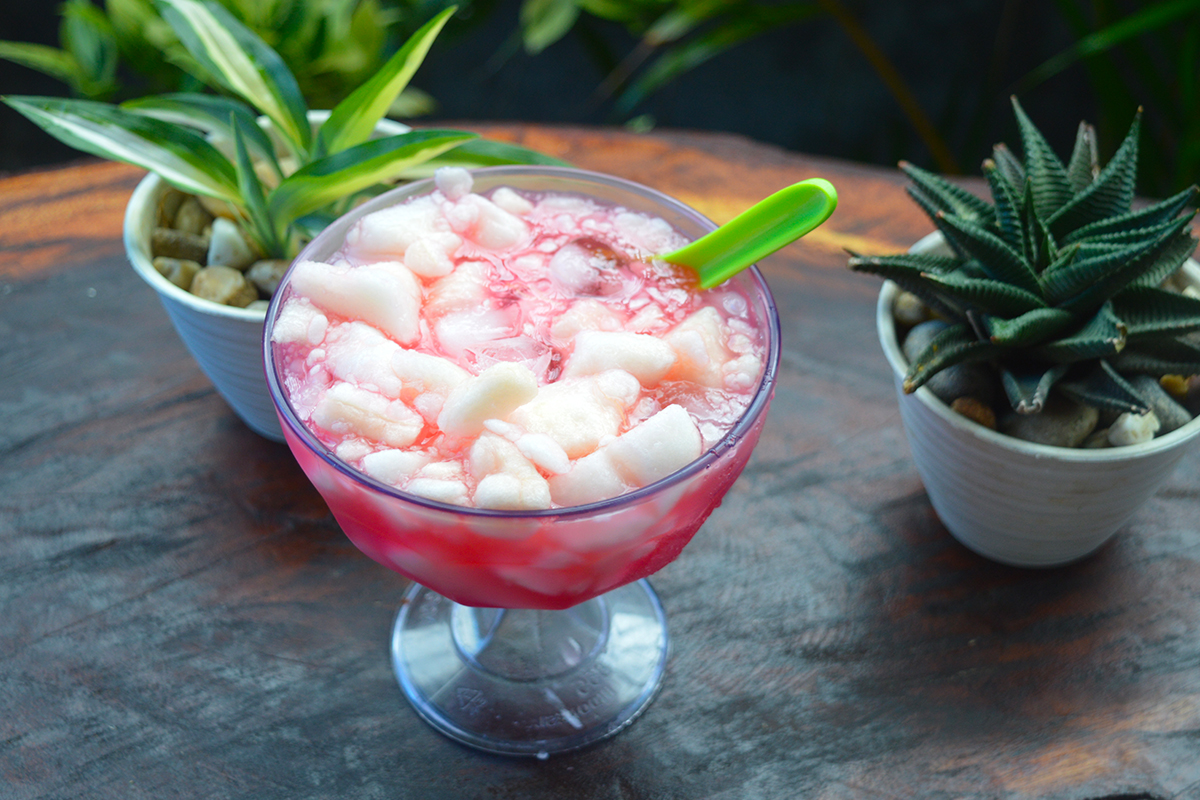 8 Special Indonesian Snacks and Drinks for Muslims to Break the Fast at Ramadhan