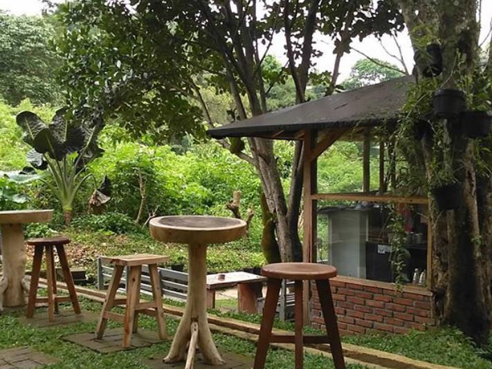 8 erstaunliche zurück zu Natur Cafés in Bandung