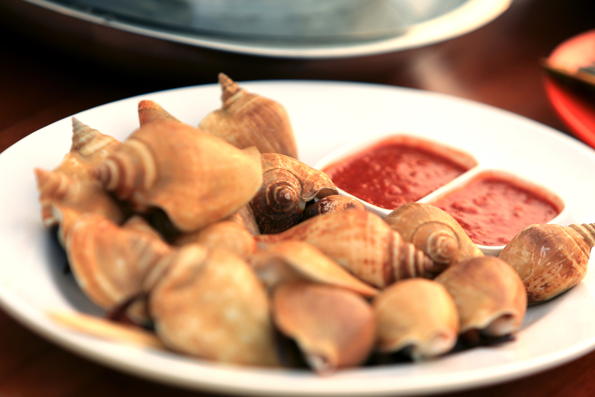 tasting the delicious bintan food