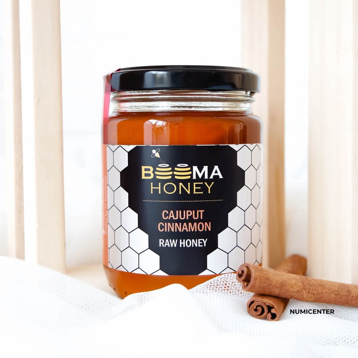 Raw Honey varian Cajuput Cinnamon dari Beema Honey