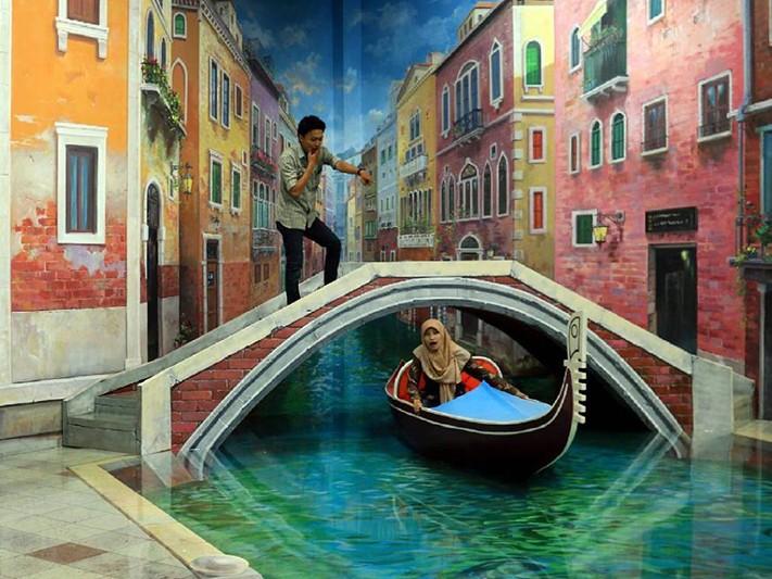 Go Snapshot Crazy at Bandung’s Amazing Art World