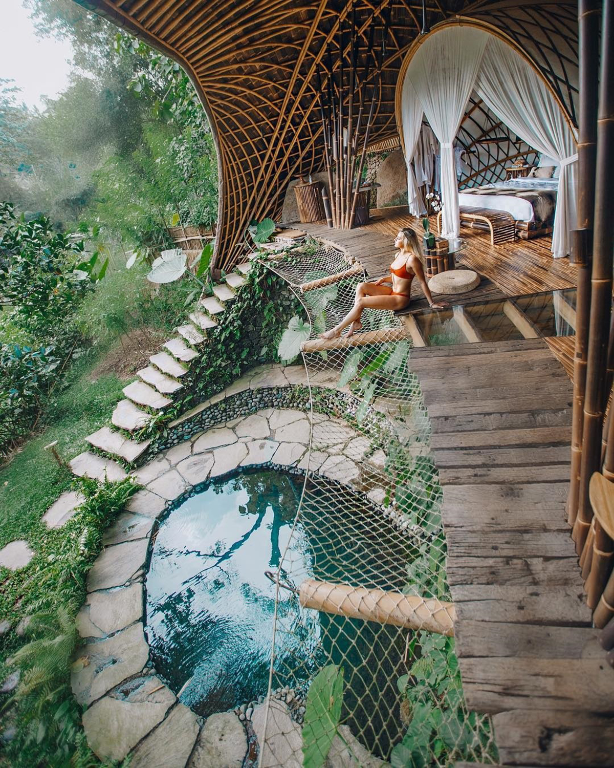 احصل على المتعة الصيفية في هذه الفيلات والبنغلات المائية في إندونيسيا